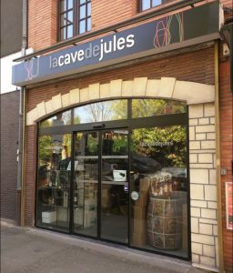 Façade de La Cave de Jules à La Madeleine